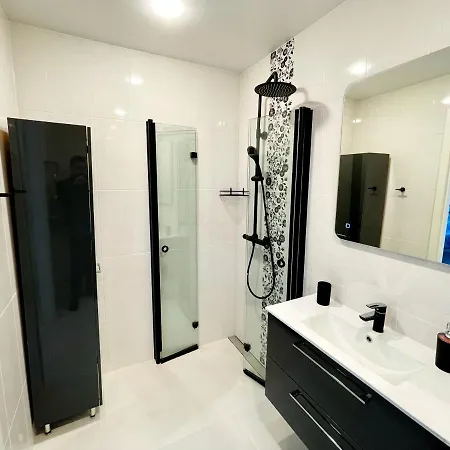 아파트 Modern Flat In Mai *
